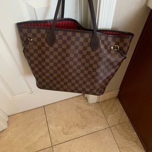 Louis Vuitton never full